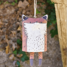 Load image into Gallery viewer, Beautiful Rustic Animal Wind Chimes
