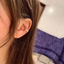 Load image into Gallery viewer, Adjustable No Piercing Ear Clip
