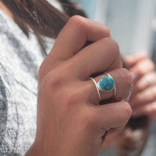 Load image into Gallery viewer, Natural Turquoise Gold Ring
