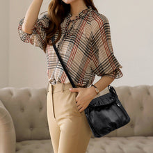 Load image into Gallery viewer, Vintage Large Capacity Outdoor Crossbody Handbag
