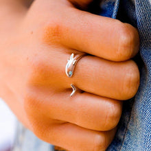 Load image into Gallery viewer, Adjustable Shark Ring
