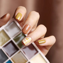 Load image into Gallery viewer, New Model 16 Colors Solid Nail Polish Platter
