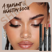 Load image into Gallery viewer, Glittery eyeshadow pencil

