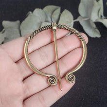 Load image into Gallery viewer, Medieval Cloak Pin
