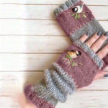 Load image into Gallery viewer, Warm Patchwork Embroidered Gloves
