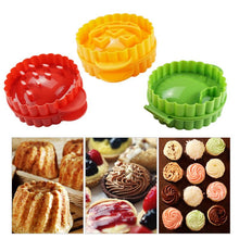 Load image into Gallery viewer, Mini Pie Press Mold
