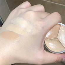 Load image into Gallery viewer, Tri-Color Concealer Palette Of Covers Acne Marks Dark Circles
