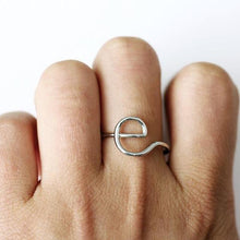 Load image into Gallery viewer, Simple A-Z Letter Ring
