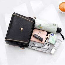 Load image into Gallery viewer, Vintage Large Capacity Spring Shoulder Bag
