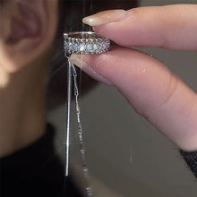 Load image into Gallery viewer, Cube Molecular Tassel Long Ear Clip

