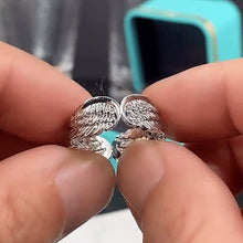 Load image into Gallery viewer, Luxury Angel Wings Ring
