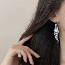 Load image into Gallery viewer, Vintage Satin Stud Earrings
