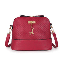 Load image into Gallery viewer, Deer Toy Shoulder Bag Shell Model
