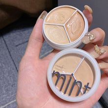 Load image into Gallery viewer, Tri-Color Concealer Palette Of Covers Acne Marks Dark Circles
