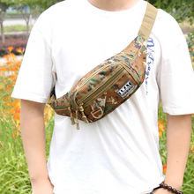Load image into Gallery viewer, Outdoor Camouflage Waist bag

