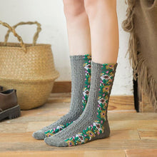 Load image into Gallery viewer, Vintage Embroidered Floral Socks (5 pairs)
