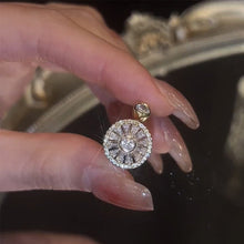 Load image into Gallery viewer, Delicate Luxurious Round Zircon Ring
