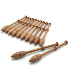 Load image into Gallery viewer, Lace Robbins Wooden Shuttle Weaving Tool
