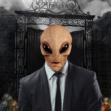 Load image into Gallery viewer, Alien Funny Face Cover
