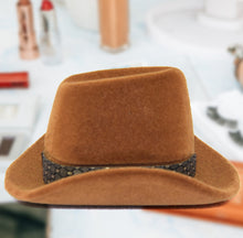 Load image into Gallery viewer, Cowboy Hat Ring Box
