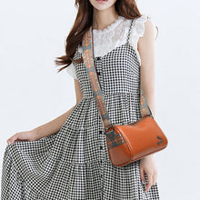 Load image into Gallery viewer, Retro style Boston bag
