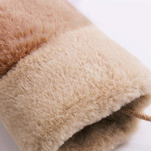 Load image into Gallery viewer, Plush bear claw gloves
