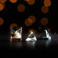 Load image into Gallery viewer, Silicone Ice Cube Mold with Lid
