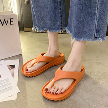 Load image into Gallery viewer, Soft Bottom Thickened Simple Beach Sandals
