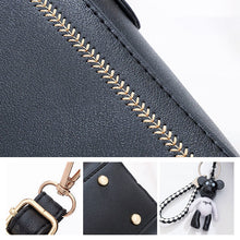 Load image into Gallery viewer, Vintage Large Capacity Spring Shoulder Bag
