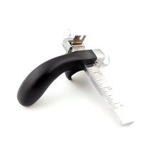 Load image into Gallery viewer, Leather Strap String Belt Cutter
