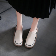 Load image into Gallery viewer, Platform Colorblock Loafers

