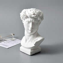 Load image into Gallery viewer, Creative Carving David Pen Holder
