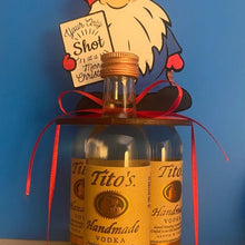 Load image into Gallery viewer, Christmas Mini Wine Bottle Holder
