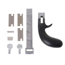 Load image into Gallery viewer, Leather Strap String Belt Cutter
