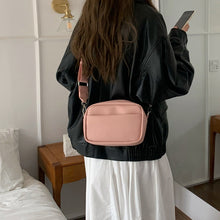 Load image into Gallery viewer, Small Square Leather Shoulder Bag
