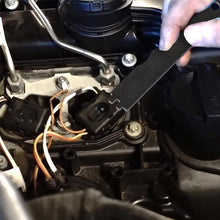 Load image into Gallery viewer, Car Lgnition Coil Disassembly Tool
