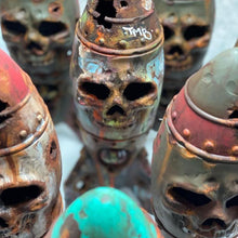 Load image into Gallery viewer, Resin Skull Bomb Ornament

