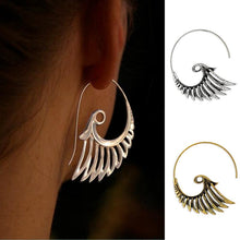 Load image into Gallery viewer, Vintage Peacock Tassel Earrings
