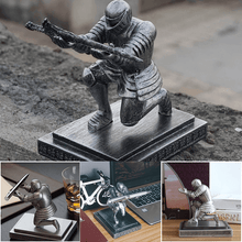 Load image into Gallery viewer, Knight Pen Holder
