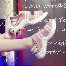Load image into Gallery viewer, WOMEN BREATHABLE COMFY SANDAL SHOES
