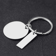 Load image into Gallery viewer, 2020 GRADUATION KEYCHAIN
