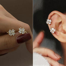 Load image into Gallery viewer, Adjustable No Piercing Ear Clip
