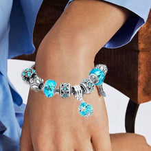 Load image into Gallery viewer, Crystal Pendant Bracelet
