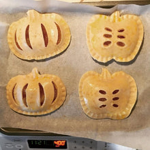 Load image into Gallery viewer, Hand Pie Molds
