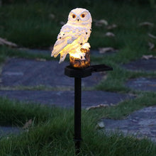 Load image into Gallery viewer, Eagle Figure Garden Solar Post
