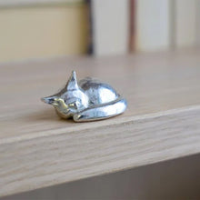 Load image into Gallery viewer, Family Member Keepsake Sculpture
