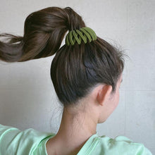 Load image into Gallery viewer, Lazy Bird&#39;s Nest Plate Hairpin
