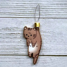 Load image into Gallery viewer, Cat Needle Threader
